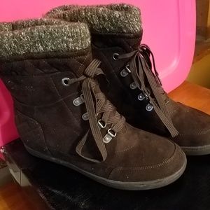G by Guess high top lace up ankle boots
